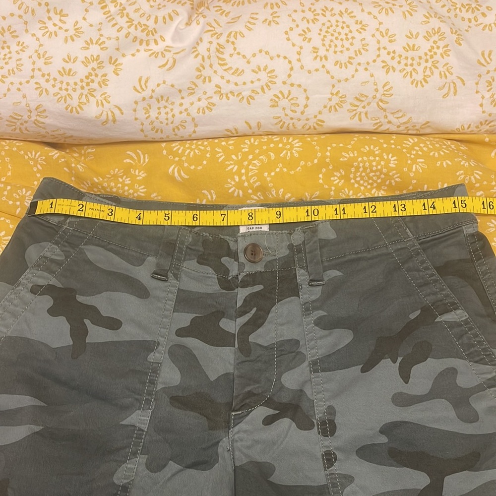 GAP GIRLFRIEND KHAKI SHORT - CAMO - Picture 6 of 10